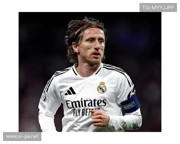 佩德里 vs 莫德里奇:中场组织核心的风格与效率对比分析 佩德里 vs 莫德里奇:中场组织核心的风格与效率对比分析