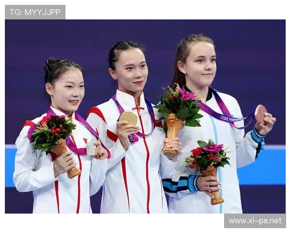 朱雪莹训练完直接去奢侈品店刷卡？这反差谁懂啊