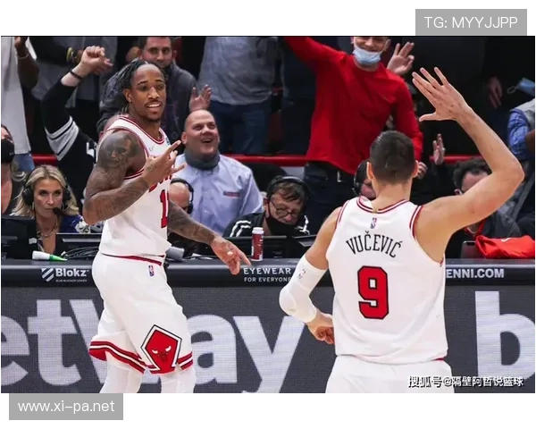 莱万vs伊瓜因 顶级中锋进攻效率与体系适配差距在哪